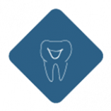 Tiene como objetivo no solo mejorar los dientes y encías, sino que los cambios realizados se integren con el resto de rasgos faciales del paciente.